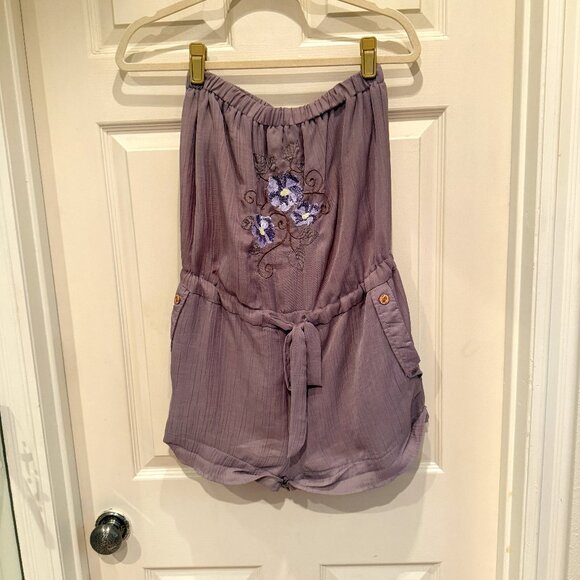 Ruby Rose Beach Summer Taupe Embroidered Romper Size L - Picture 1 of 3